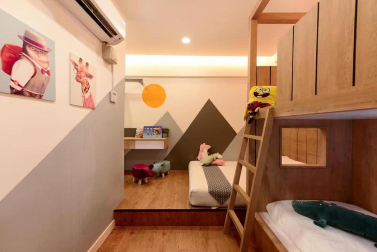 Designer Suite Apartment Seaview 10Pax Families Suite 쿠아 외부 사진