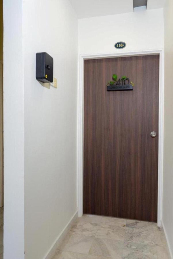 Designer Suite Apartment Seaview 10Pax Families Suite 쿠아 외부 사진